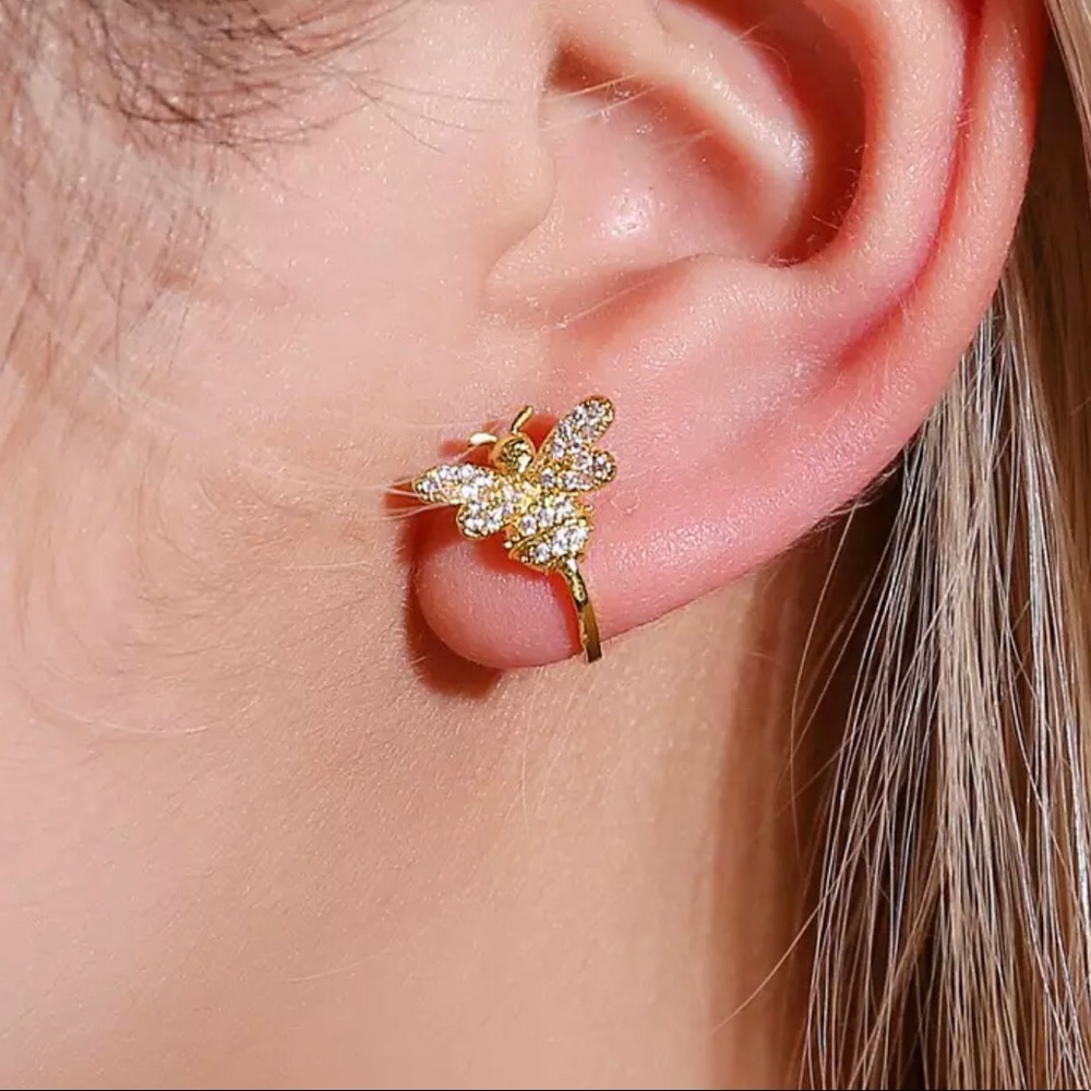 3/$30 Rhinestone Bee Ear Cuff - Picture 2 of 7